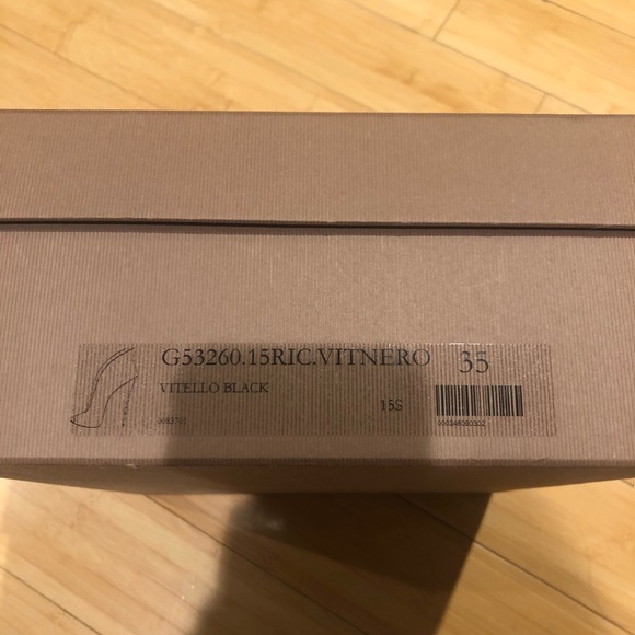 Gianvito Rossi “Vamp” Black Leather Bootie - Picture 6 of 6